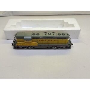 Atlas HO Scale Union Pacific GP9 Diesel Locomotive Engine Model Train #718